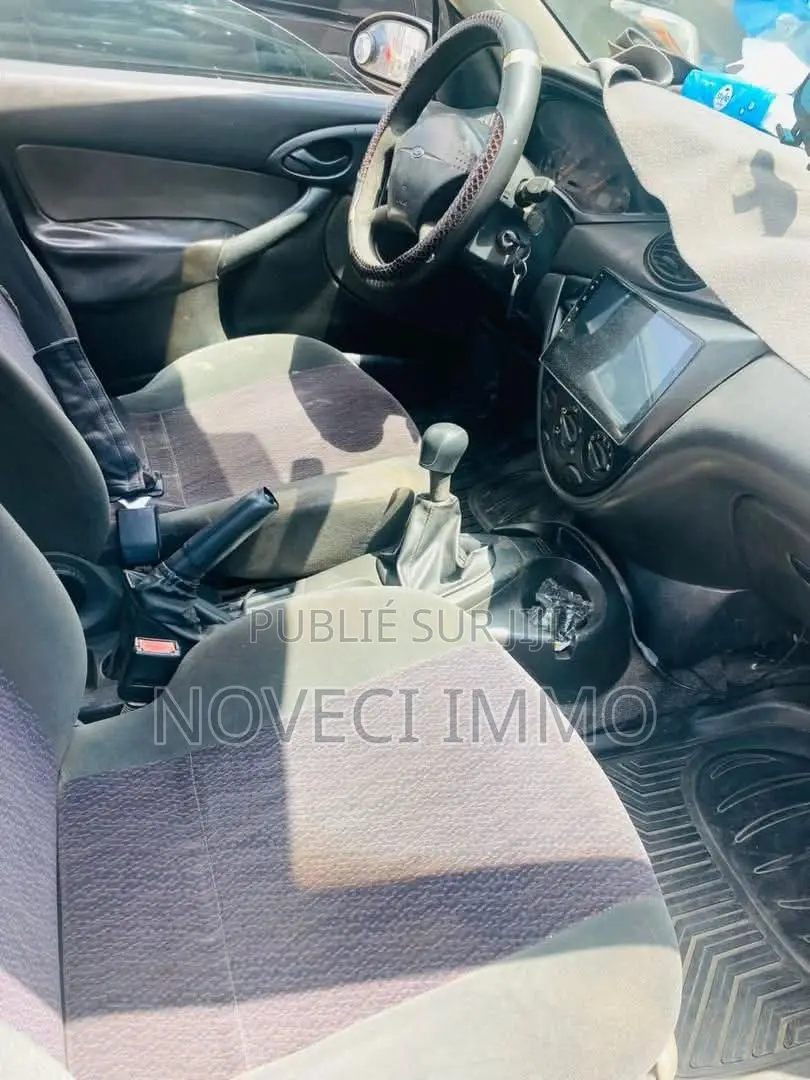 Ford Focus 2009 Gris