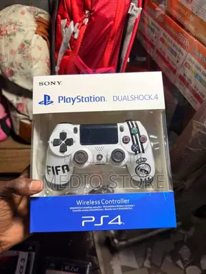Manette Ps4 Disponible