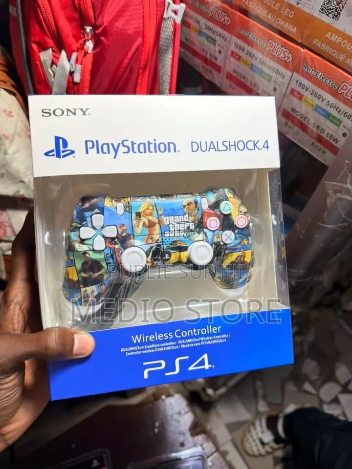 Manette Ps4 Disponible