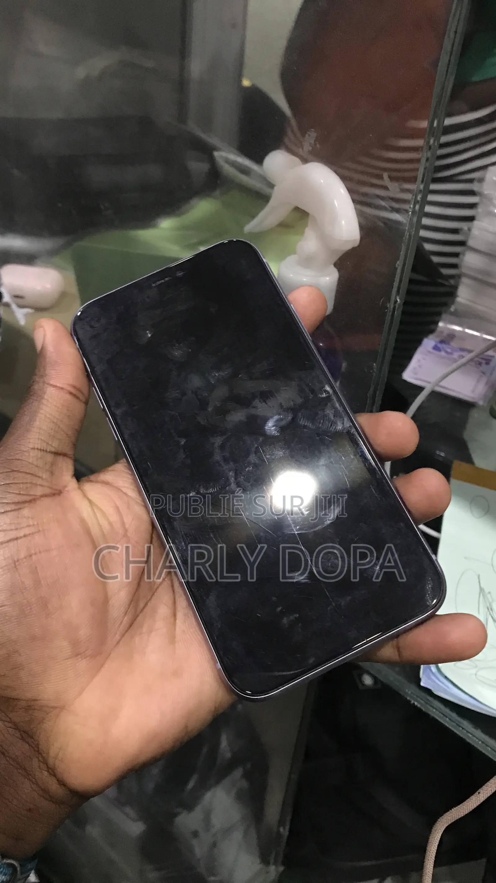 Apple iPhone 11 64 GB Violet