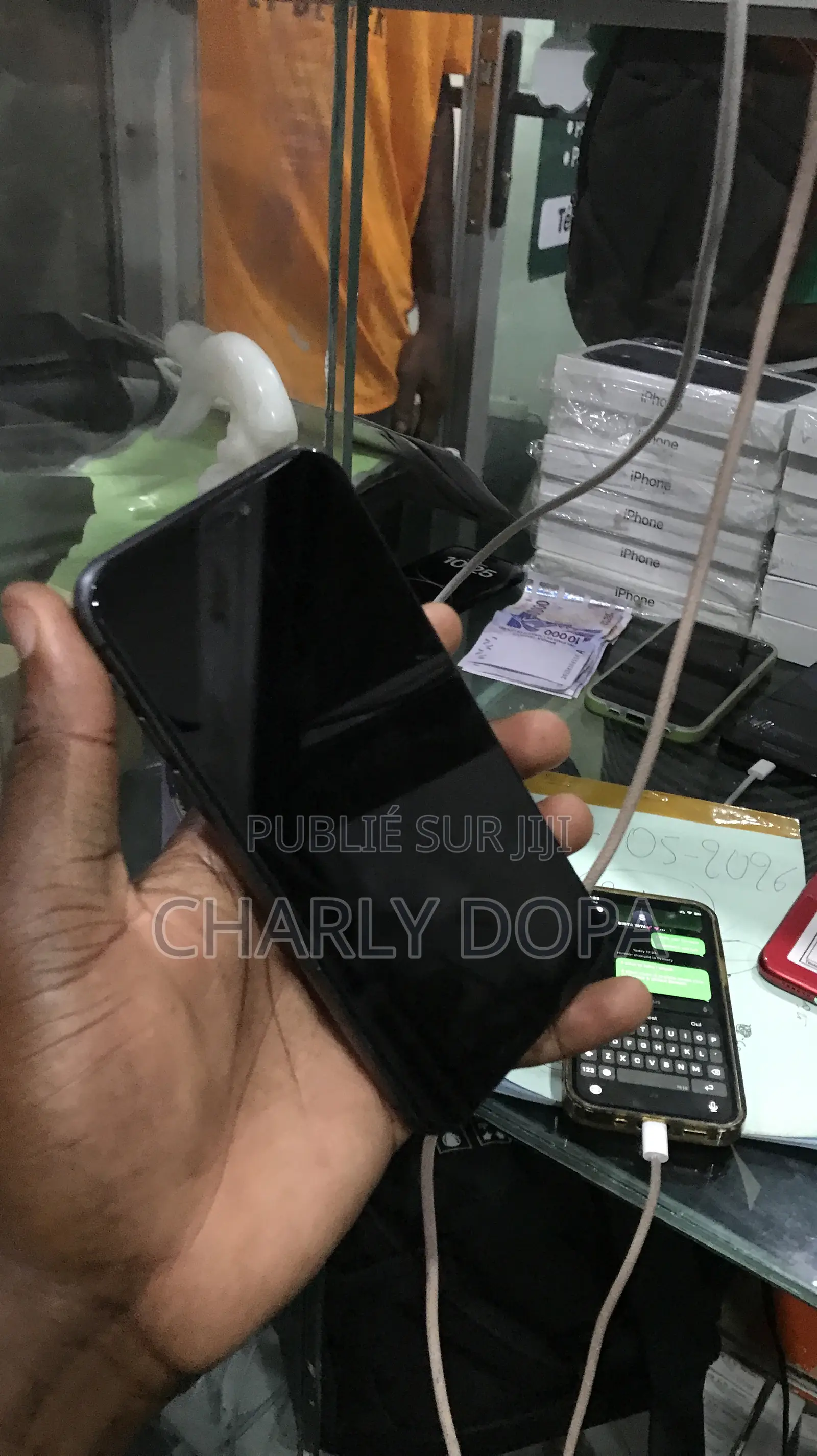 Apple iPhone 11 64 GB Noir