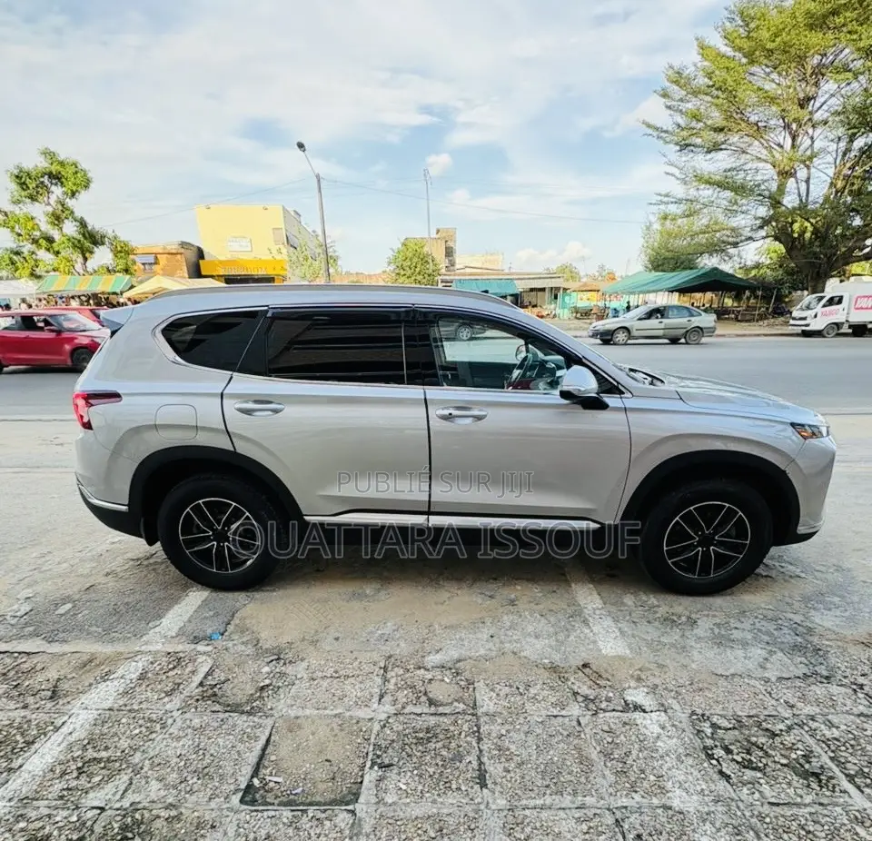 Hyundai Santa Fe Calligraphy 2023 Gris