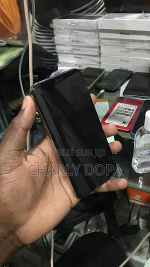 Apple iPhone 11 Pro 64 GB Doré