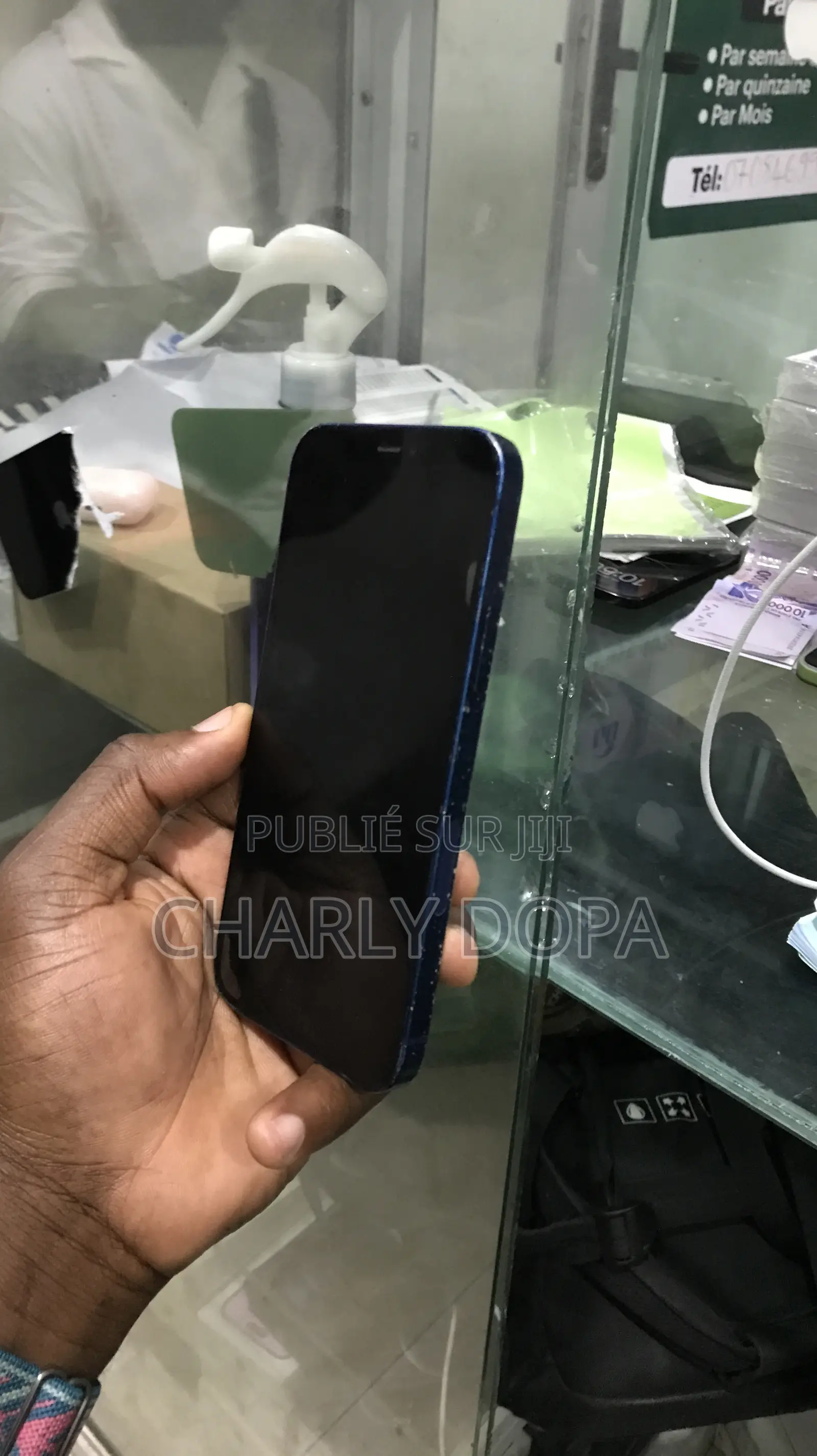Apple iPhone 12 64 GB Bleu