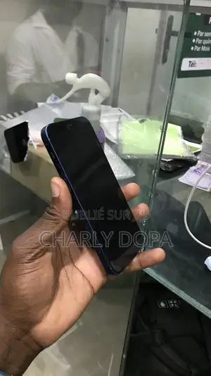 Apple iPhone 12 64 GB Bleu