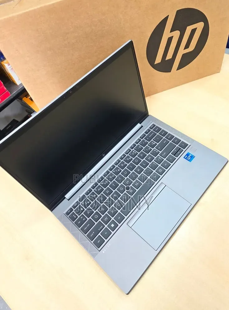Nouveau Ordinateur portable HP Pavilion 14 16GB Intel Core i7 SSD 512GB