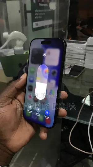 Apple iPhone 15 Pro 128 GB Noir