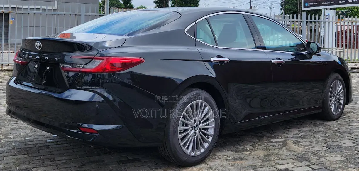Nouveau Toyota Camry 2025 Noir