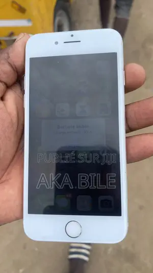 Nouveau Apple iPhone 7 32 GB Blanc