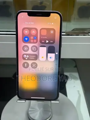 Nouveau Apple iPhone 12 128 GB Violet