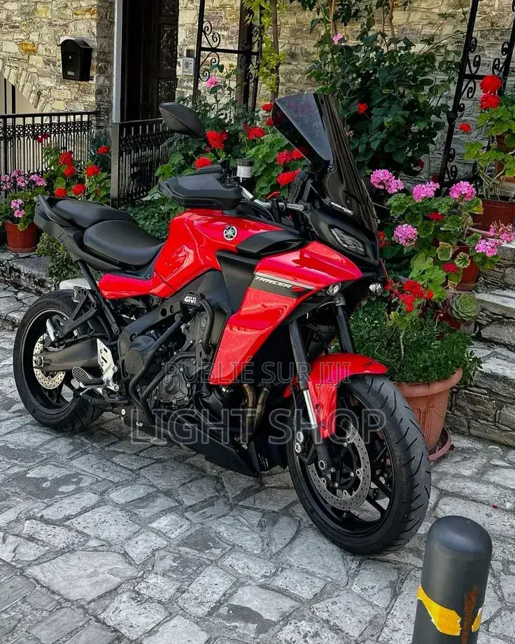 Nouveau Yamaha YBR125 2022 Blanc