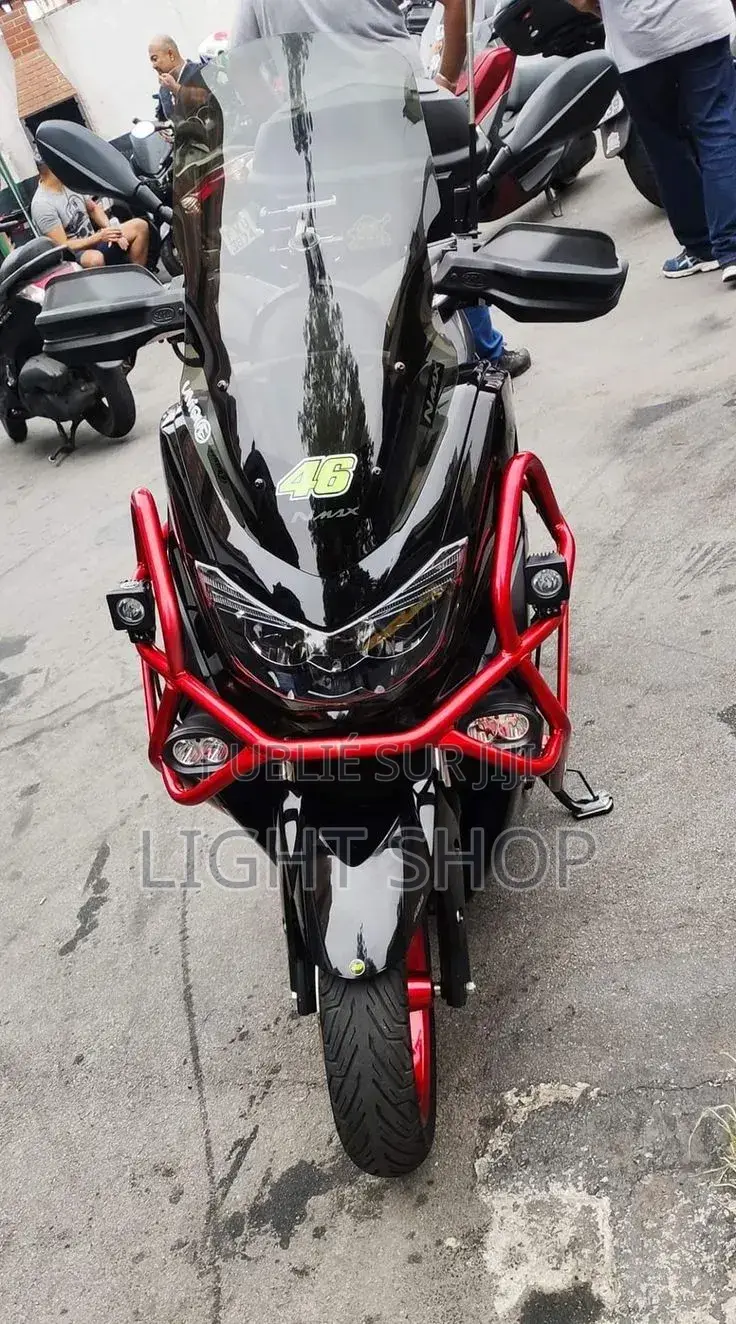 Nouveau Yamaha YBR125 2025 Blanc