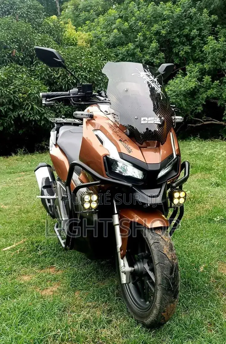 Nouveau Yamaha YBR125 2025 Blanc