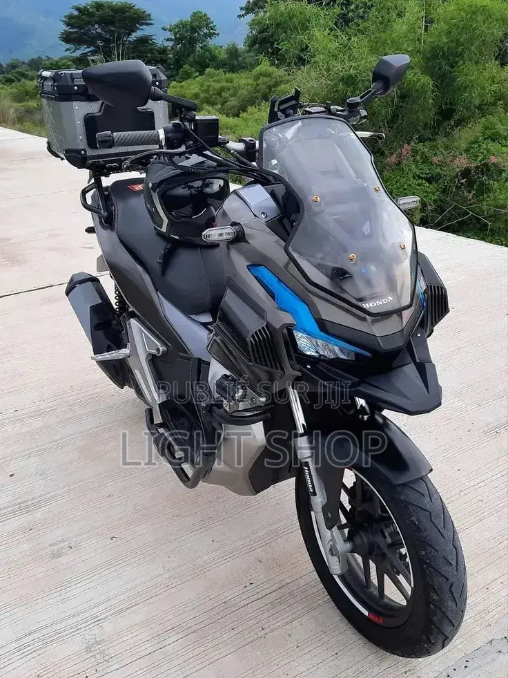 Nouveau Yamaha YBR125 2025 Blanc