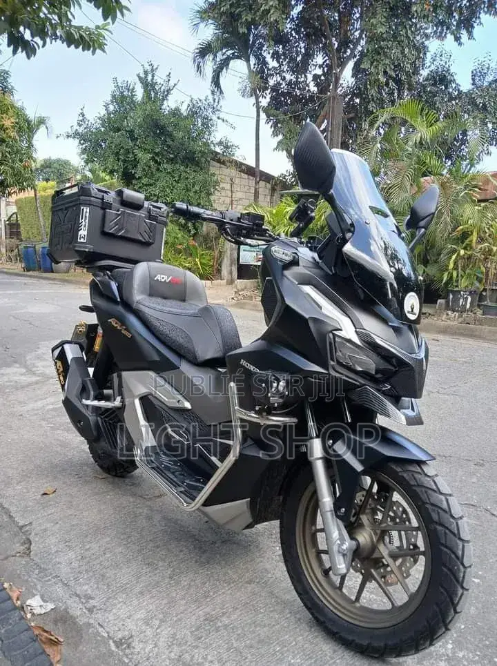 Nouveau Yamaha DT125 2023 Argenté