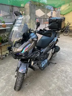 Nouveau Yamaha DT125 2023 Argenté