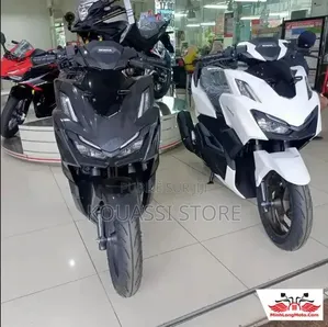 Nouveau Yamaha DT125 2023 Argenté