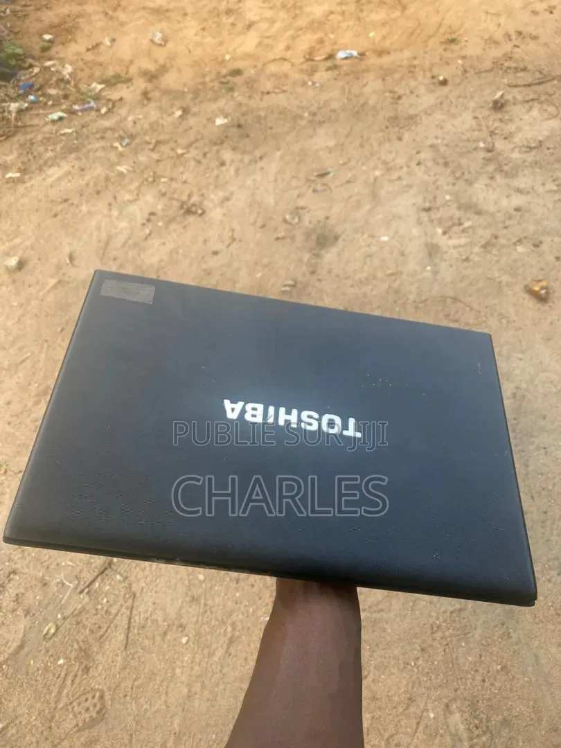 Ordinateur portable Toshiba Tecra R950 4GB Intel Core i5 HDD 512GB