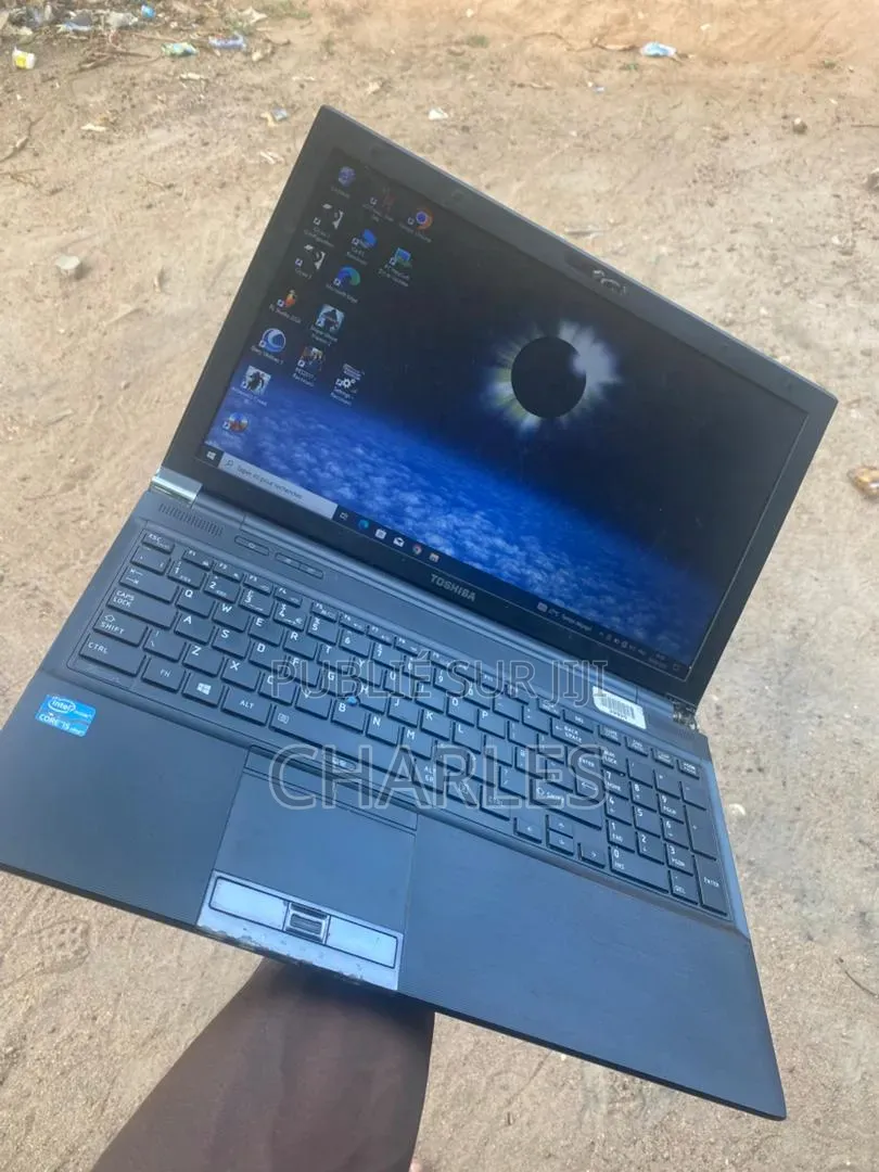 Ordinateur portable Toshiba Tecra R950 4GB Intel Core i5 HDD 512GB