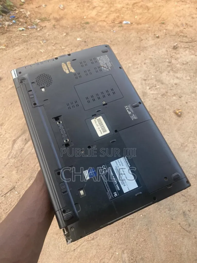 Ordinateur portable Toshiba Tecra R950 4GB Intel Core i5 HDD 512GB