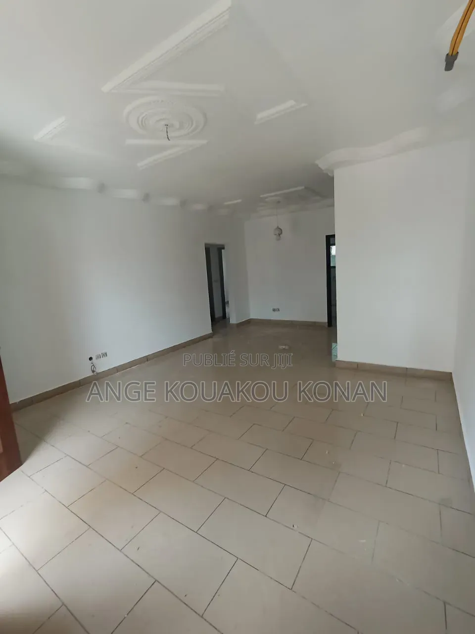 2chbre Appartement dans Ange Immobilier, Cocody à Louer
