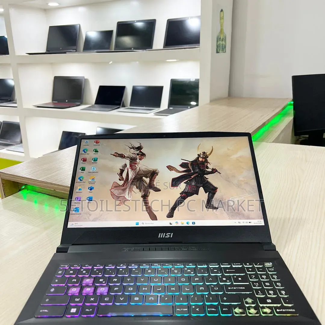 Nouveau Ordinateur portable MSI Katana 15 16GB Intel Core i7 SSD 512GB
