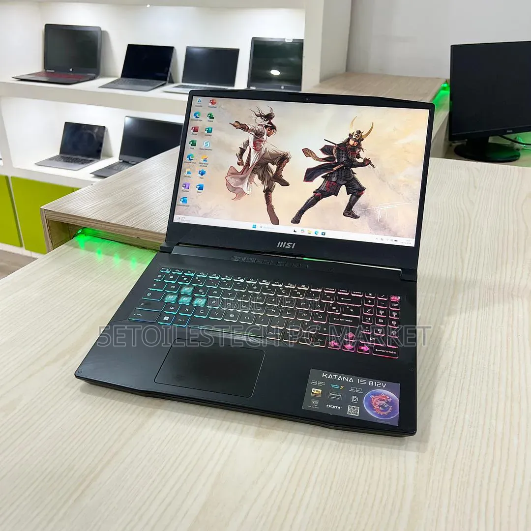 Nouveau Ordinateur portable MSI Katana 15 16GB Intel Core i7 SSD 512GB