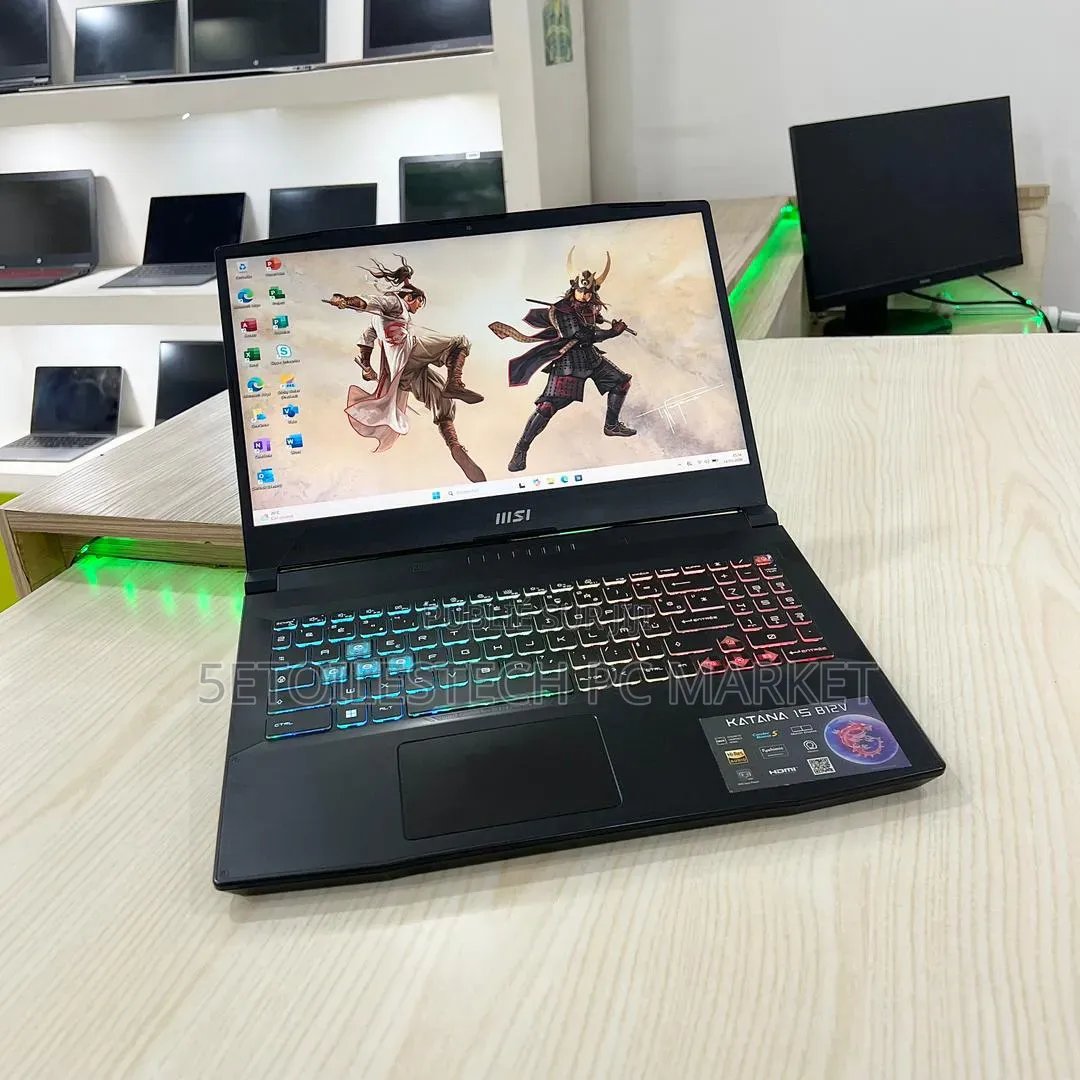 Nouveau Ordinateur portable MSI Katana 15 16GB Intel Core i7 SSD 512GB
