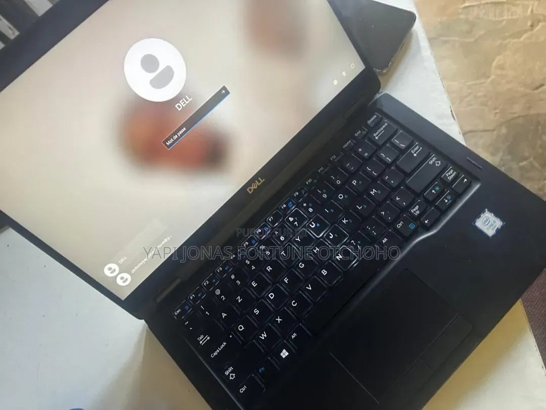 Ordinateur portable Dell Latitude 5300 16GB Intel Core i5 SSD 128GB