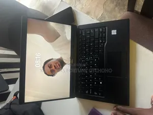 Ordinateur portable Dell Latitude 5300 16GB Intel Core i5 SSD 128GB