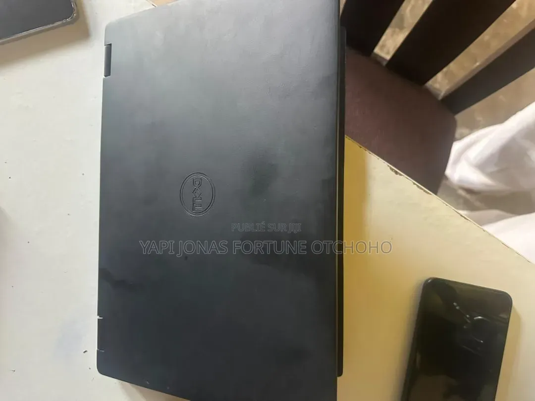 Ordinateur portable Dell Latitude 5300 16GB Intel Core i5 SSD 128GB