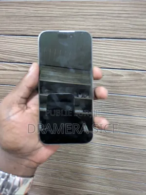 Nouveau Apple iPhone 15 Pro 128 GB Bronze