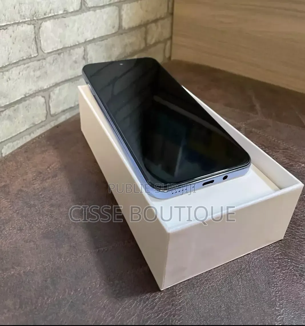 Nouveau Tecno Camon 20 128 GB Bleu
