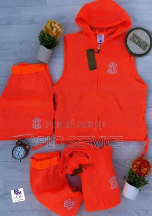 Vêtements Disponible