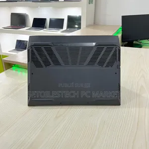 Nouveau Ordinateur portable Dell G15 5535 16GB Intel Core i7 SSD 512GB