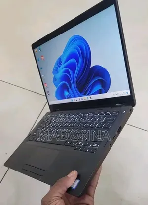 Nouveau Ordinateur de bureau HP 200 G4 32GB Intel Core i5 HDD 512GB
