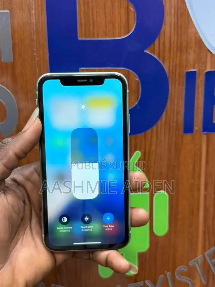 Nouveau Apple iPhone 11 128 GB Autre