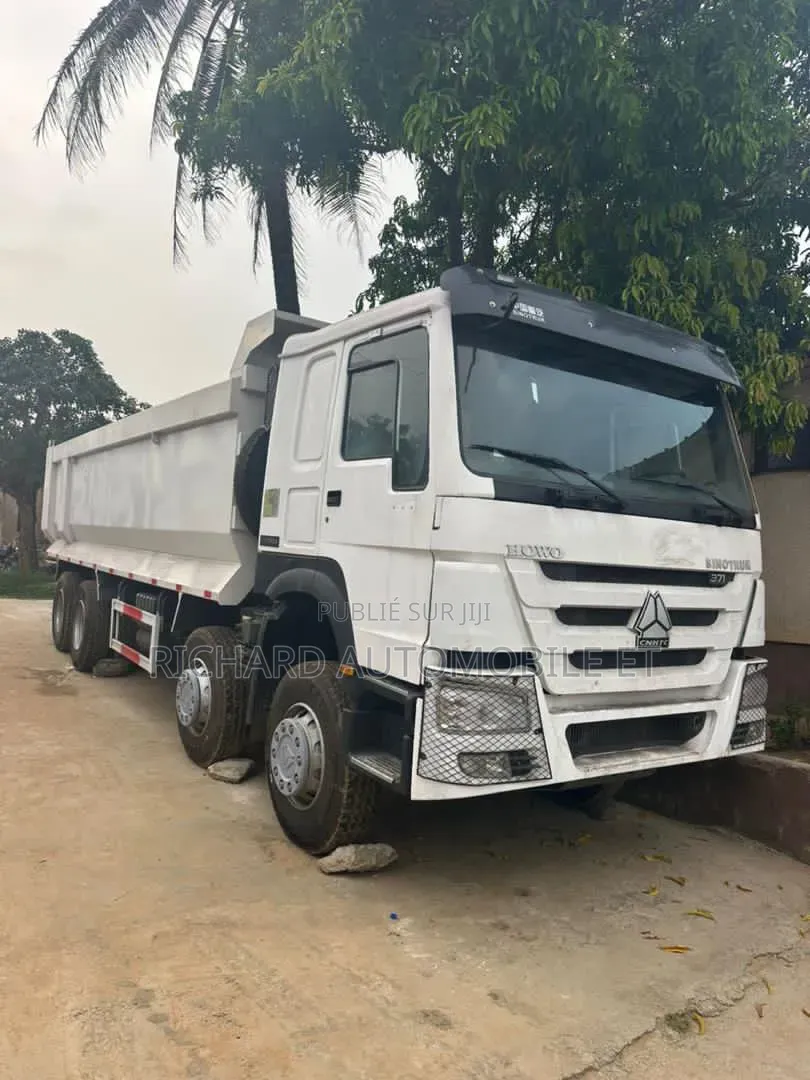 2 Bennes Howo Sinotruck Importe