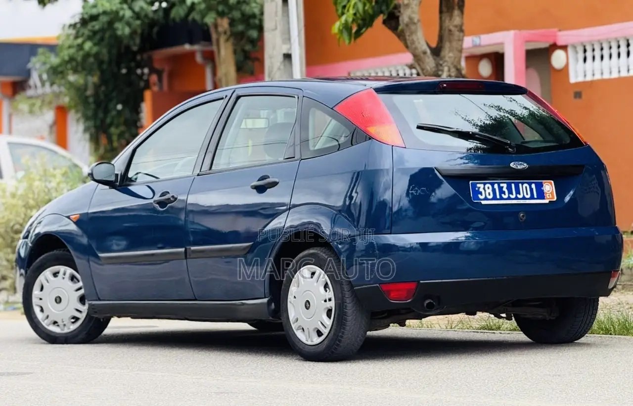 Ford Focus 1999 Bleu
