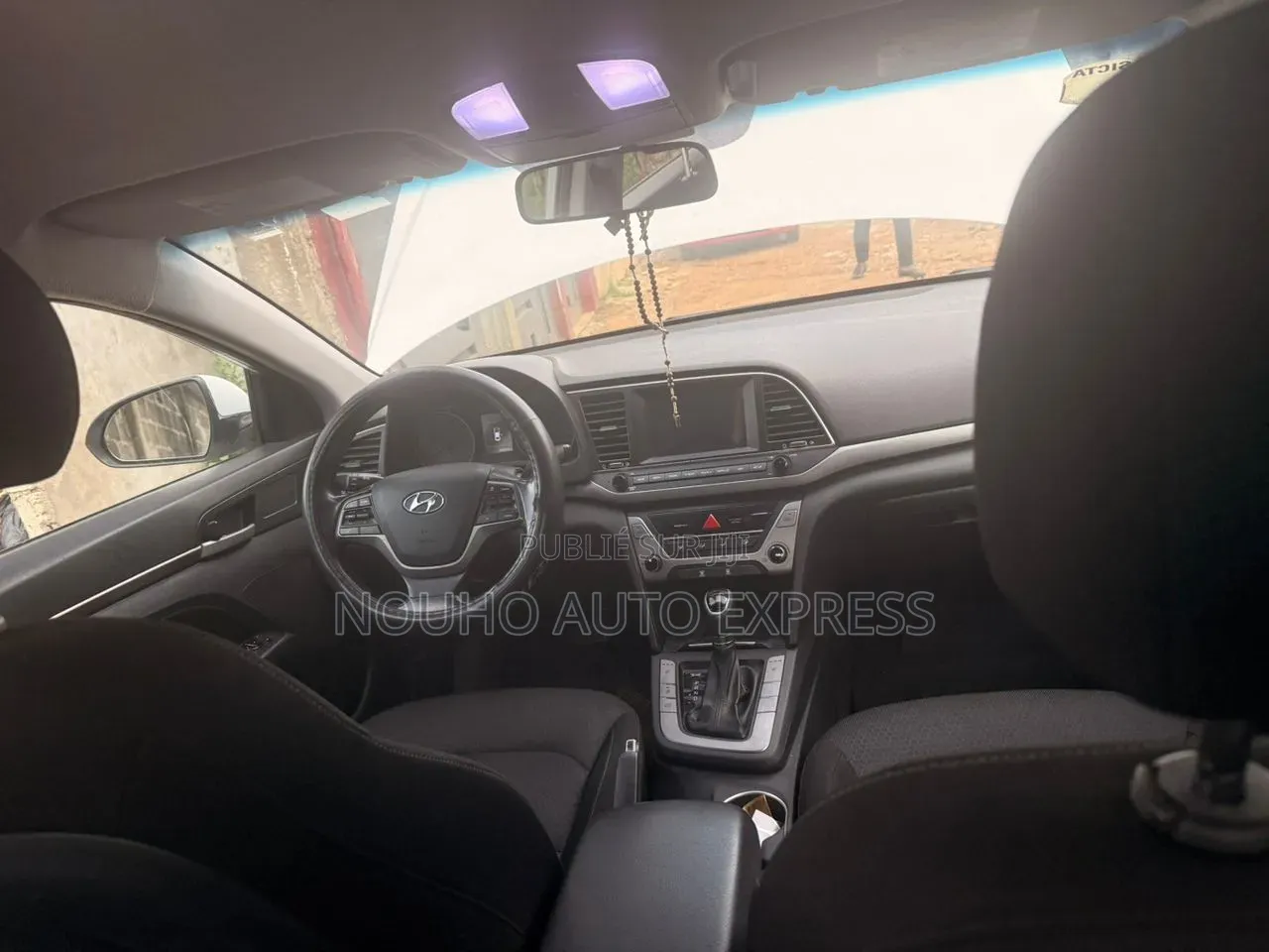 Hyundai Elantra 2018 Blanc