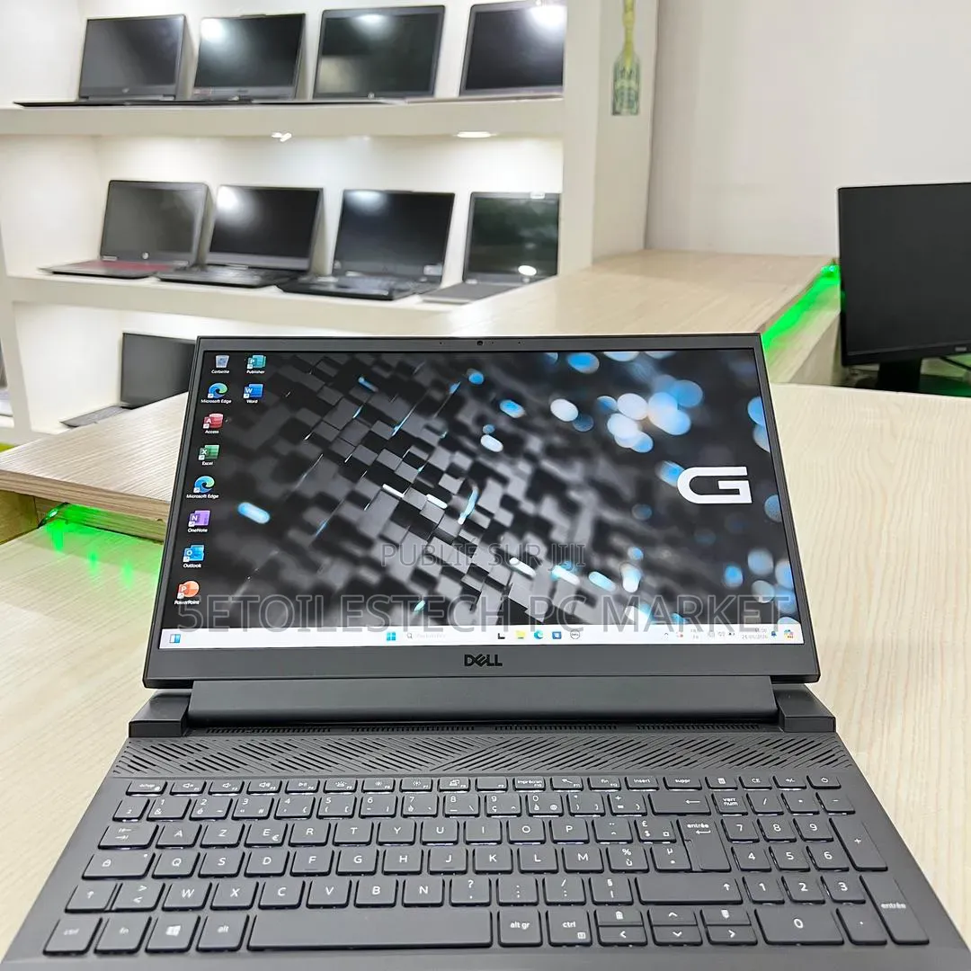 Nouveau Ordinateur portable Dell G15 5535 8GB Intel Core i5 SSD 256GB