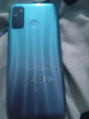 Nouveau Tecno Camon 16 128 GB Bleu
