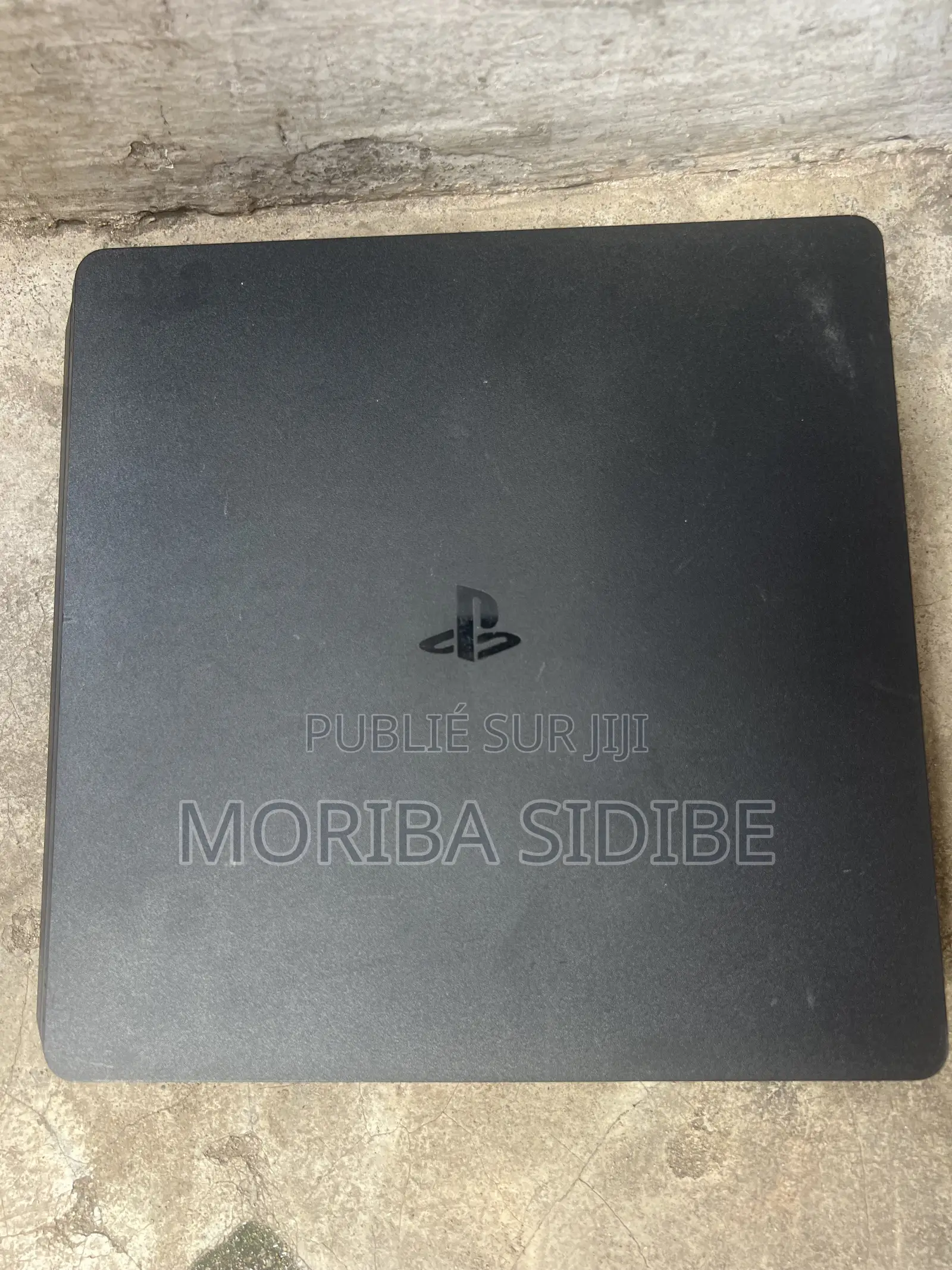 Ps4 Slim Très Bon État