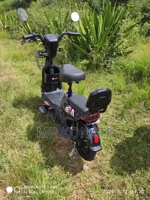 Nouveau Yamaha YBR125 2025 Noir