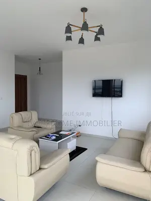 3chbre Appartement dans Cocody à Louer