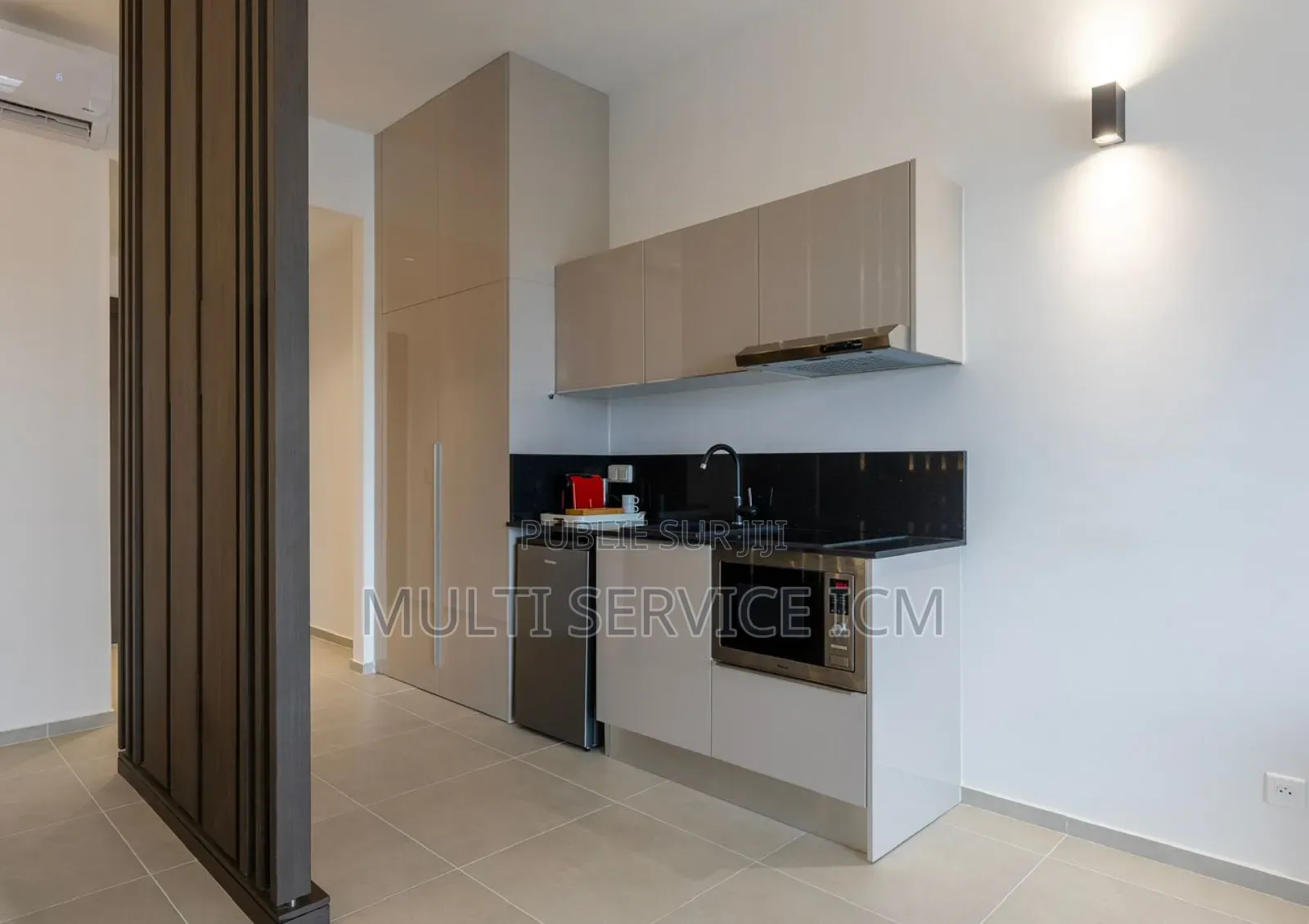 20chbre Blocs d'appartements dans Ismaël Coulibaly, Cocody à Vendre