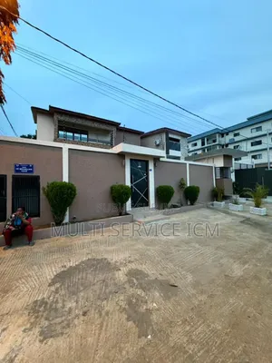 4chbre Duplex dans Ismaël Coulibaly, Cocody à Louer