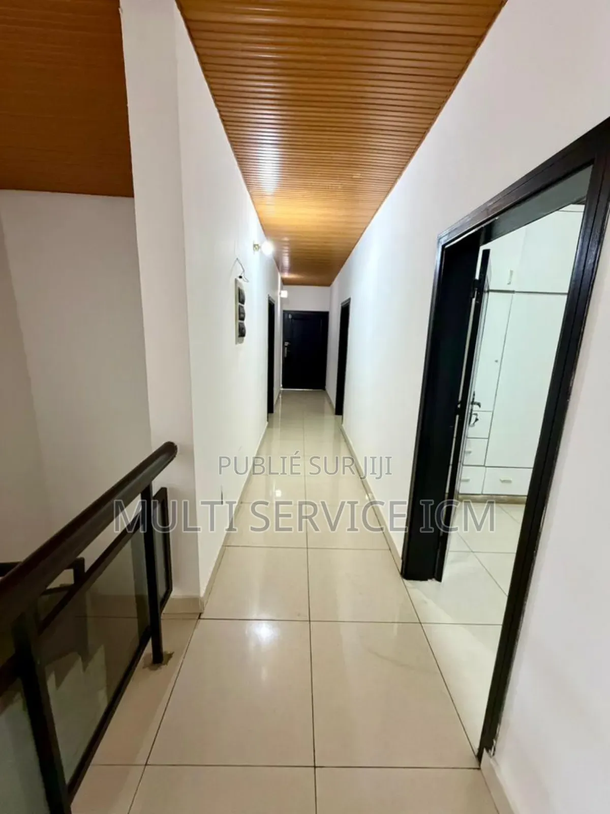 4chbre Duplex dans Ismaël Coulibaly, Cocody à Louer