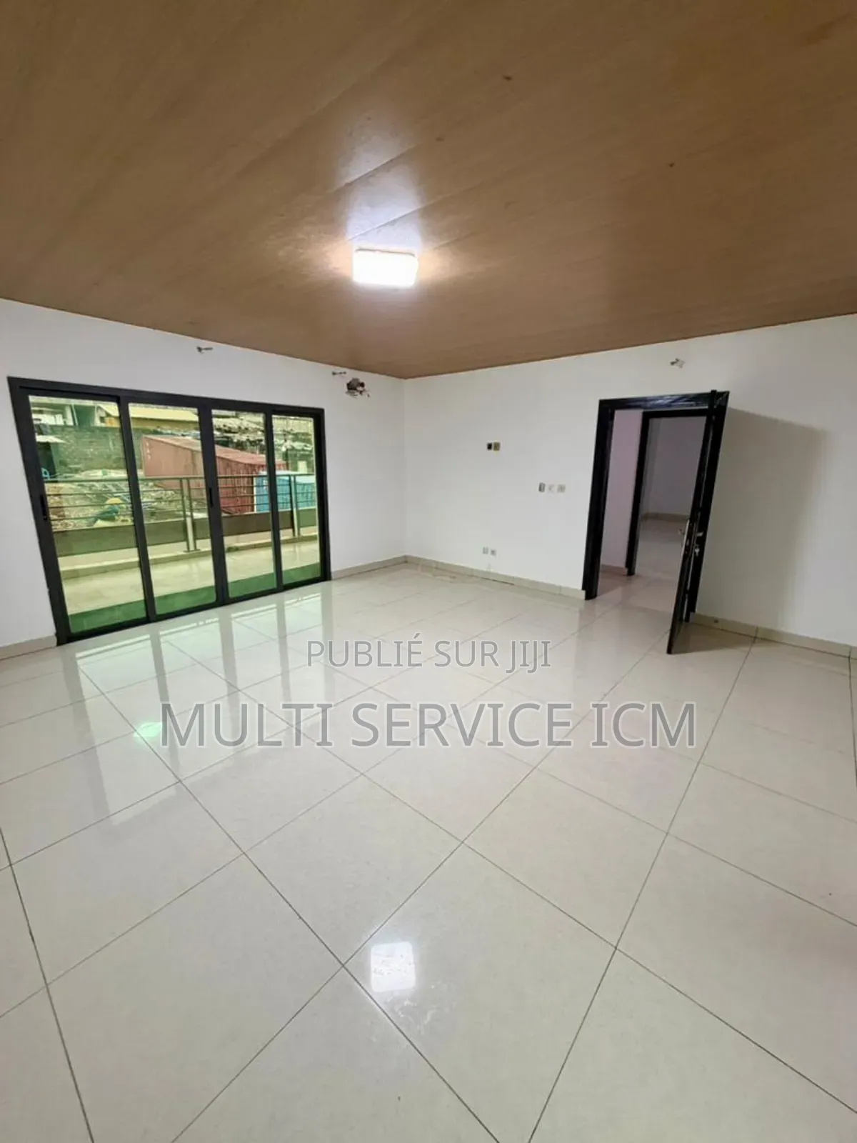 4chbre Duplex dans Ismaël Coulibaly, Cocody à Louer