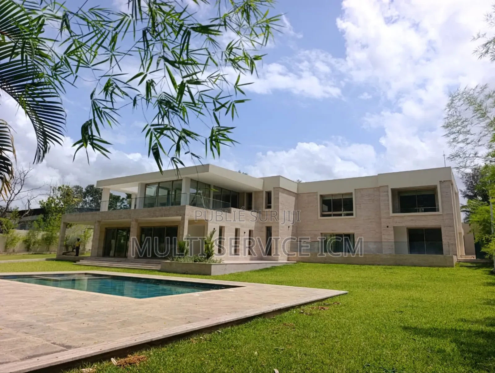 16chbre Duplex dans Ismaël Coulibaly, Cocody à Louer